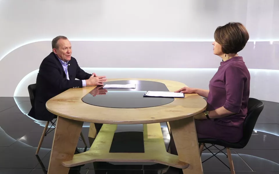 Сноска: о новых правилах онлайн-образования, ЖКХ и региональных изменениях