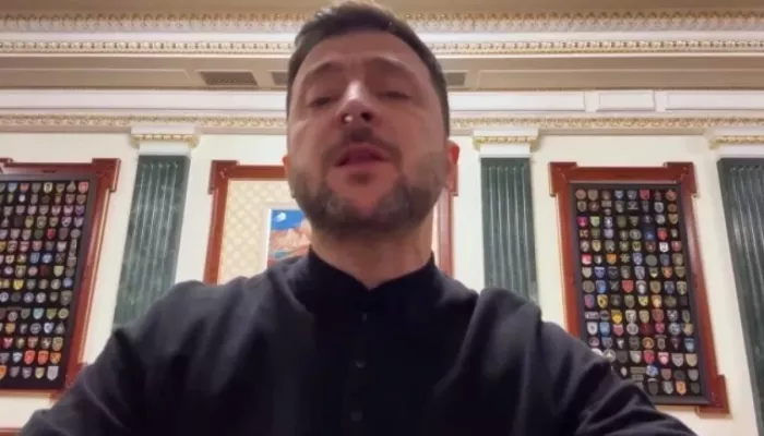 Нарколог Шуров объяснил природу белого вещества, выпавшего из носа Зеленского