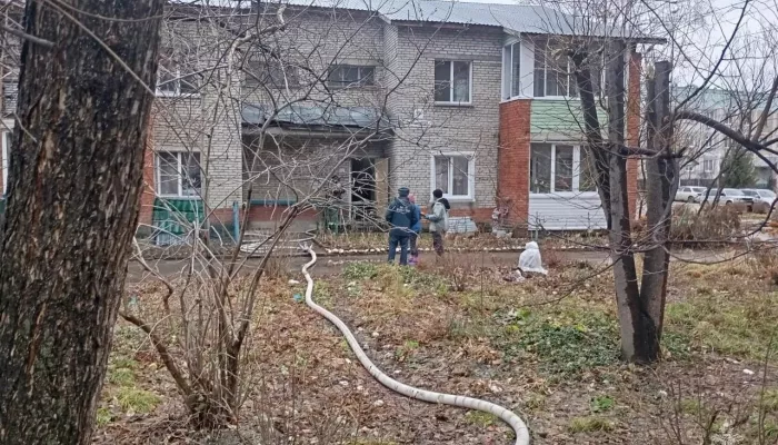 Короткое замыкание: пожар в двухэтажном доме произошел в Белокурихе