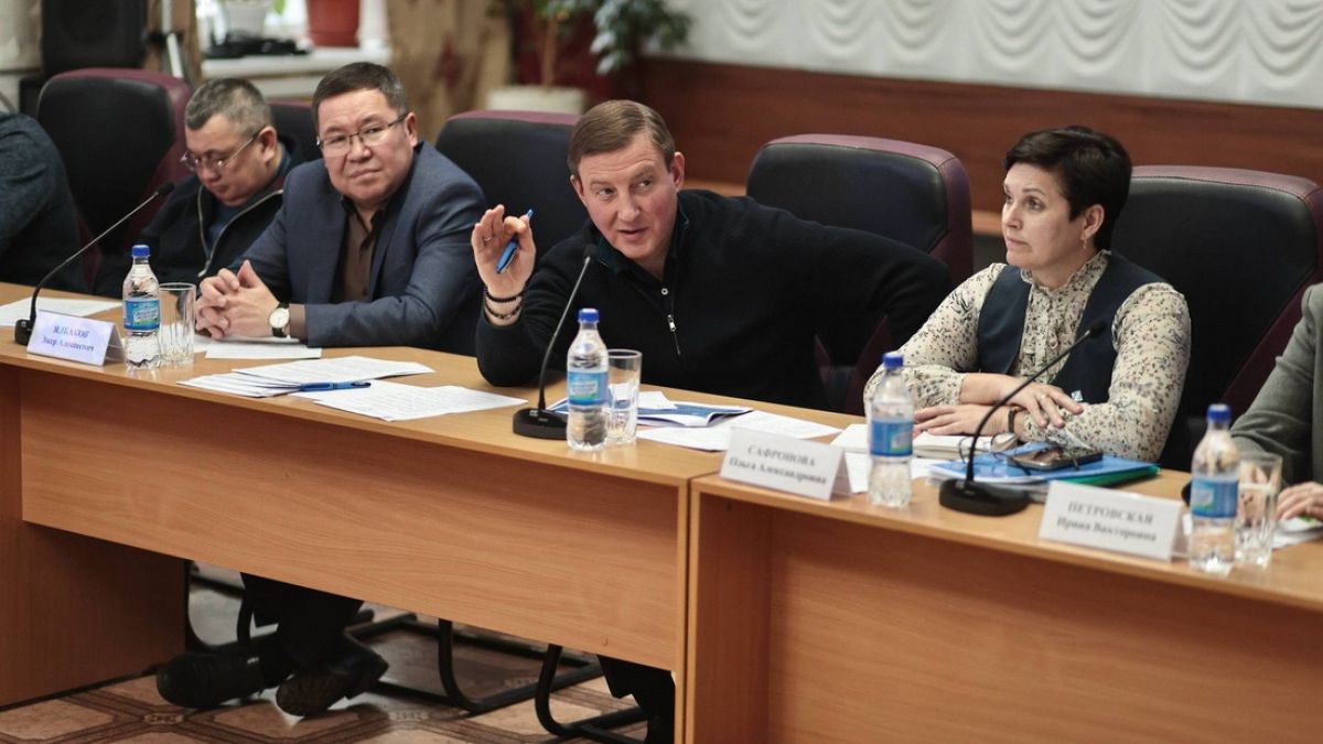 Совещание в Усть-Кане