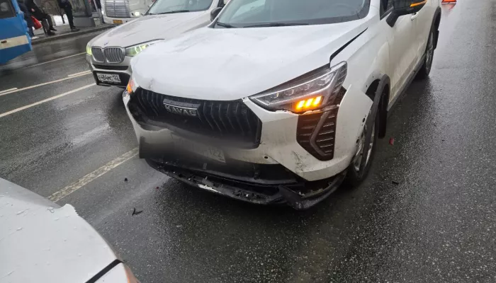 Депутат Госдумы от Алтайского края попала в ДТП в центре Барнаула