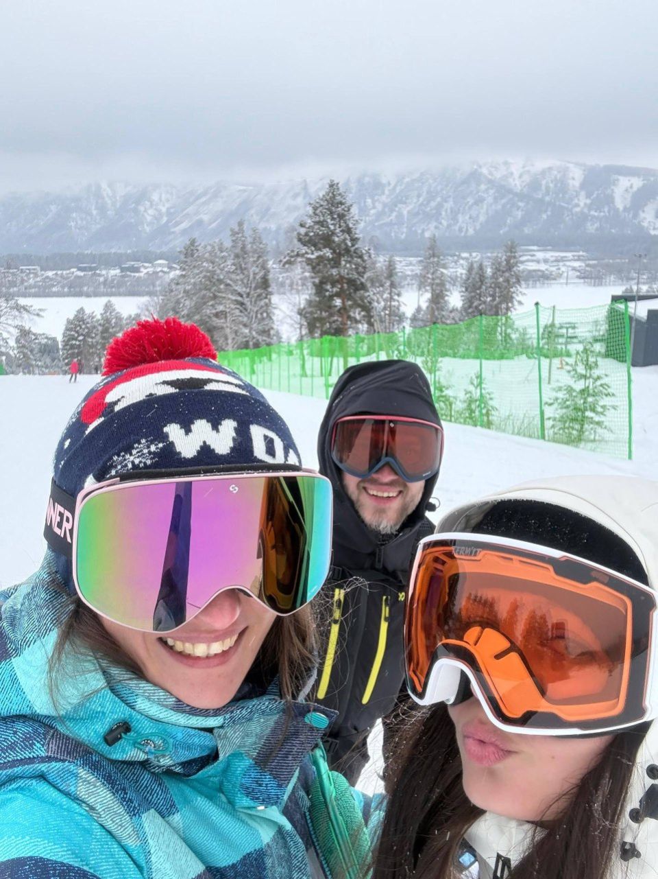 Анна Юферева с близкими людьми