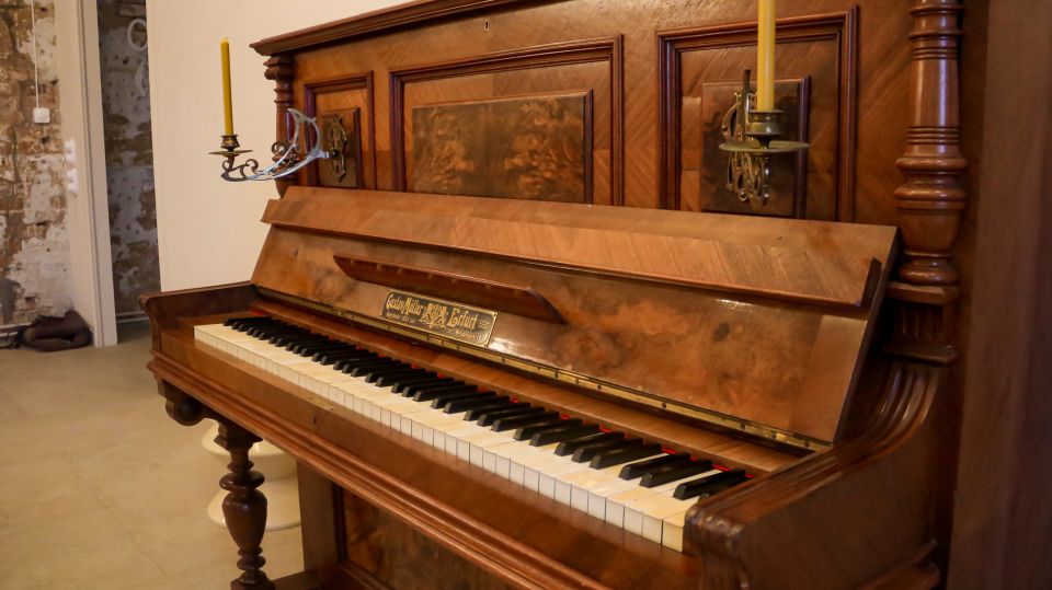 Старинное пианино