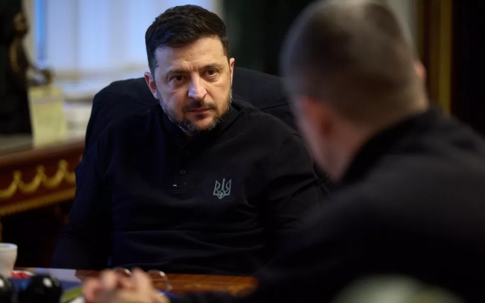 Украинский политтехнолог предсказал уход Зеленского и подписание мира к концу года