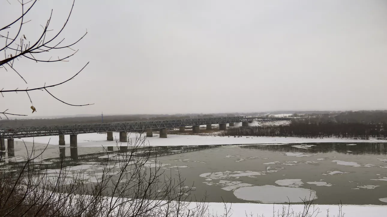 Первые подтопления улиц и участков начались в Барнауле на фоне потепления