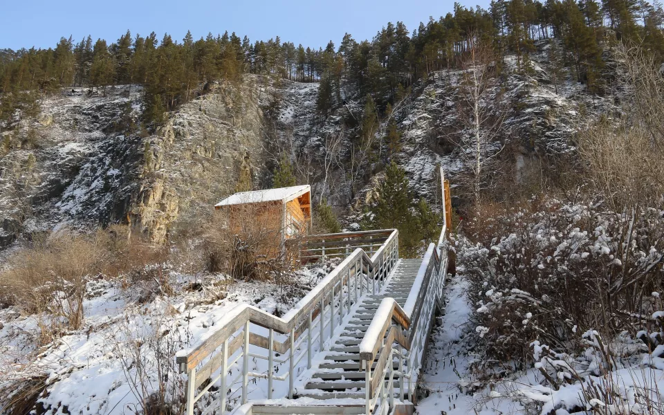 Девочек из Денисовой пещеры оживили с помощью нейросетей