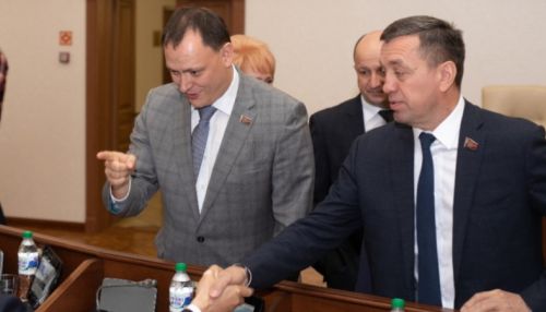 Как прошла майская сессия АКЗС. Фоторепортаж