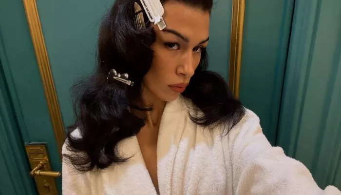 Падчерица Ивана Урганта вернулась в Россию после 10 лет за границей: фото красотки