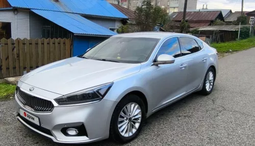 Перламутровую Kia с кожаным салоном продают за 2,1 млн в Горно-Алтайске. Фото