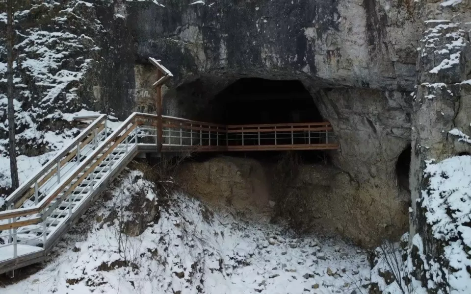 Возле Денисовой пещеры появятся туристическая тропа и арт-объекты