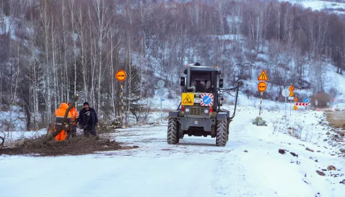 Новый древний тракт: как в долине реки Ануй строят важный мост и обновляют дорогу