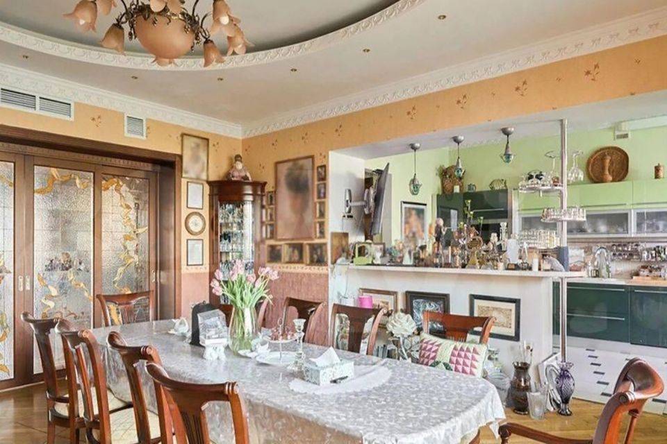 Квартира Ларисы Долиной