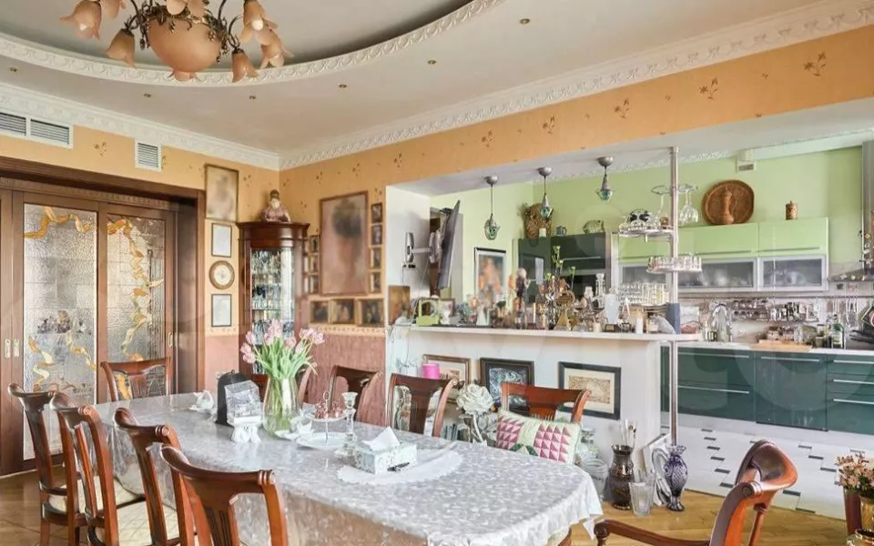 Как выглядит скандальная квартира после Ларисы Долиной