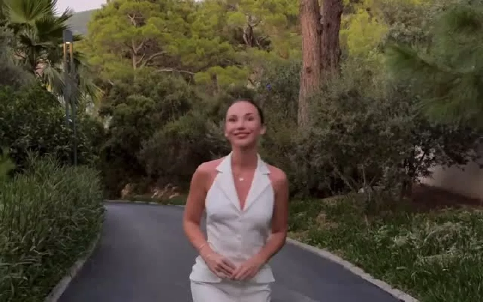 Миа Бойка присоединилась к Выжить в Стамбуле: певица обещает интриги с первых серий