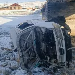 Пьяная жительница Республики Алтай слетела с моста на Toyota Carina