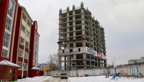 Птичий короб: как в Барнауле оттаивает знаменитый долгострой Клевер-парка