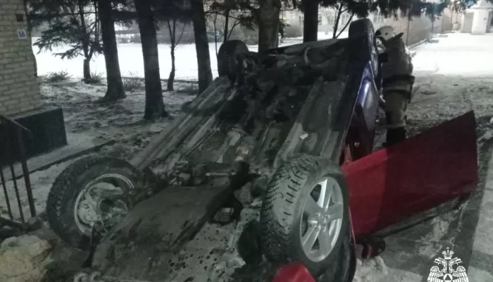 В Республике Алтай водитель без прав устроил ночное ДТП с перевернувшимся Mitsubishi