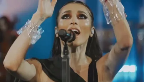 Сати Казанова показала маленькую дочь, которую родила от итальянца