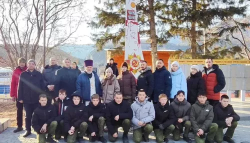 В Чемальском районе Республики Алтай открыли памятник пропавшим без вести воинам