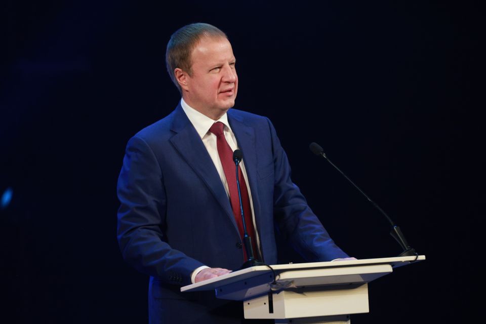 Виктор Томенко