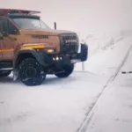 Спецтехника столкнулась с локомотивом в Алтайском крае
