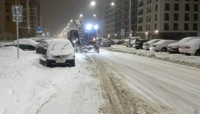 Где в Барнауле после мощного снегопада убирают дороги и тротуары. Фото