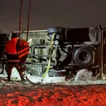 Грузовики в кюветах: водители сообщили о сложной дорожной обстановке в Алтайском крае