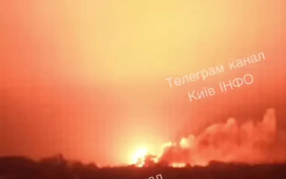 Летят Калибры и Герани: на Украине прогремели мощнейшие взрывы