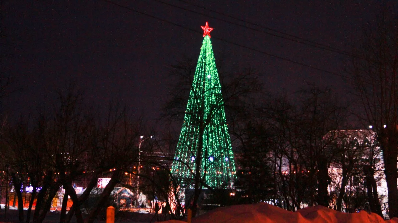 Теплые воспоминания: как Барнаул отмечал старый Новый год на площади Свободы. Фото