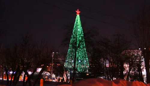 Теплые воспоминания: как Барнаул отмечал старый Новый год на площади Свободы. Фото