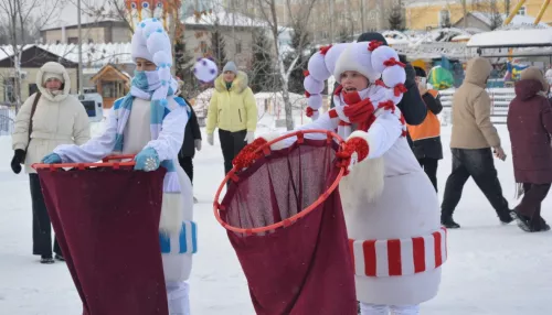 Зимний сезон открыли в барнаульском парке Центральный