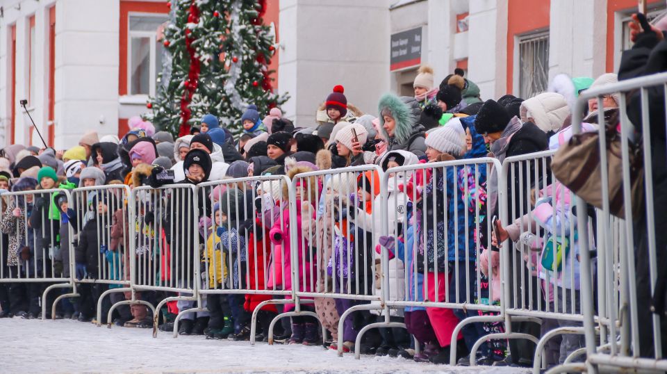 Поезд Деда Мороза в Барнауле - 2025