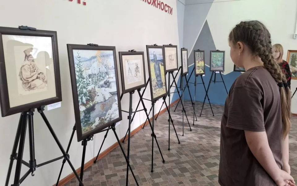 Выставка картин Г. И. Чорос-Гуркина завершает работу по районам Республики Алтай