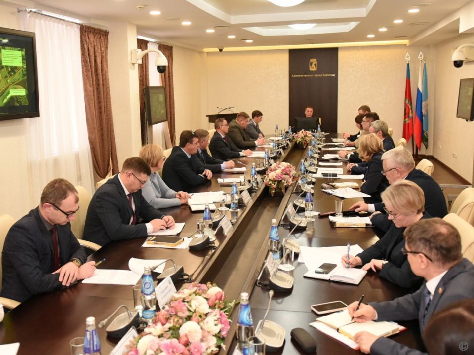 В администрации Барнаула обсудили развитие территории сереброплавильного завода