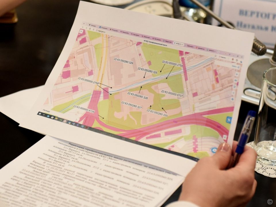 В администрации Барнаула обсудили развитие территории сереброплавильного завода