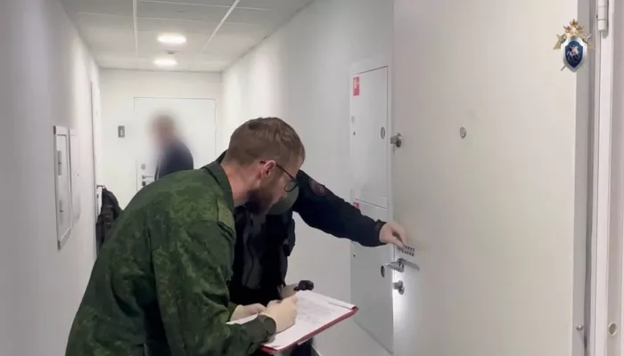 Мать с шестилетним ребенком нашли мертвыми в квартире, задержан сосед