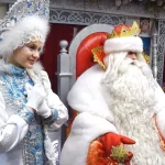 Поезд Деда Мороза из Великого Устюга встретили в Барнауле: как это было