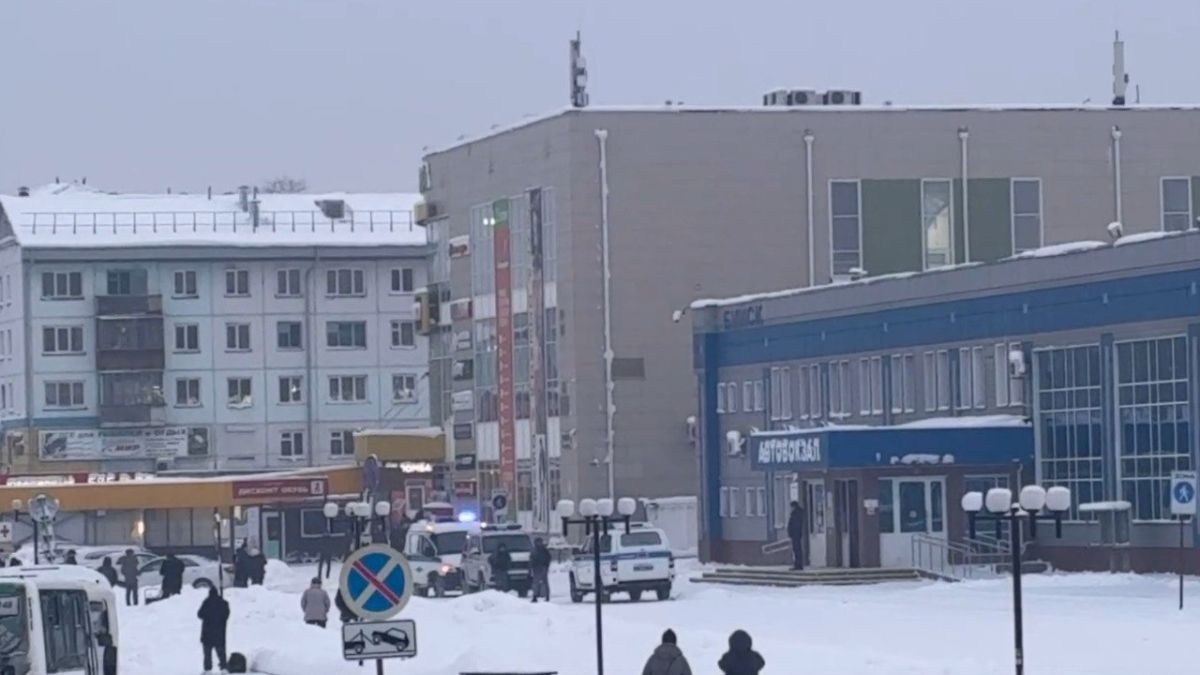 Эвакуация посетителей с бийского автовокзала