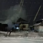 Тело женщины нашли на веранде дома: что известно о крупном пожаре в Горном Алтае