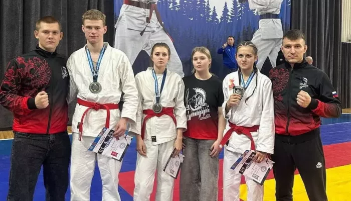 Бийчане завоевали шесть медалей на первенстве Сибири по рукопашному бою