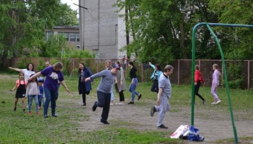 Где и когда в Барнауле проходят занятия физкультурой с дворовыми инструкторами