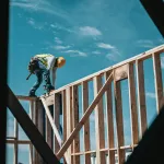 65 семей остались без домов: в Новосибирске поймали застройщика, присвоившего 71 млн