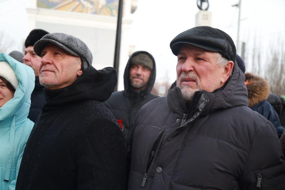 Открытие памятника Достоевскому в Барнауле