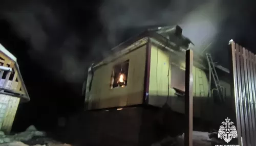 В Горно-Алтайске подросток вынес братьев из горящего дома, но пострадал сам