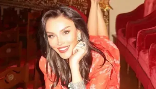 Ведущая России 24 спровоцировала скандал своими неэтичными фото в Большом театре