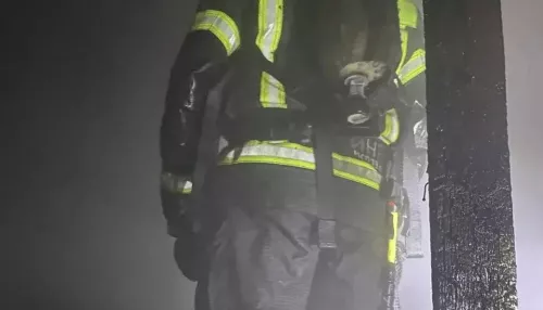 Двух человек спасли во время пожара в Новоалтайске