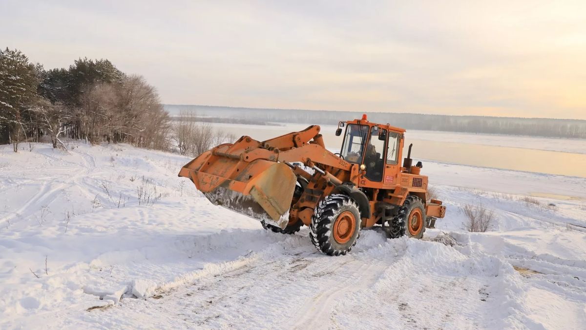 Экскаватор на склоне