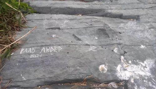 Барнаульца захлестнули чувства, и он испортил исторический памятник XVI века