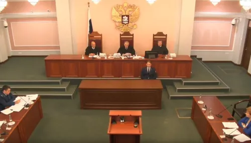 Объятия после решения ВС: опубликовано видео реакции Лурье по делу квартиры Долиной