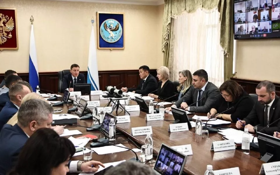 В Республике Алтай обсудили подготовку к важным для региона датам 2026 года